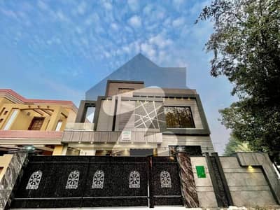10 Marla House Is Available For Sale In Bahria Town Jasmine Block Lahore 10 Marla House Is Available For Sale In Bahria Town Jasmine Block Lahore