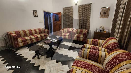 گلشنِ اقبال - بلاک 2 گلشنِ اقبال,گلشنِ اقبال ٹاؤن,کراچی میں 3 کمروں کا 16 مرلہ مکان 7.5 کروڑ میں برائے فروخت۔ گلشنِ اقبال - بلاک 2 گلشنِ اقبال,گلشنِ اقبال ٹاؤن,کراچی میں 3 کمروں کا 16 مرلہ مکان 7.5 کروڑ میں برائے فروخت۔