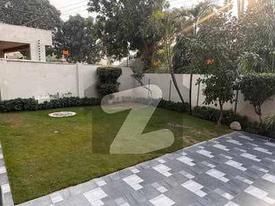 ڈی ایچ اے فیز 2 - بلاک ٹی فیز 2,ڈیفنس (ڈی ایچ اے),لاہور میں 5 کمروں کا 1 کنال مکان 5.1 کروڑ میں برائے فروخت۔ ڈی ایچ اے فیز 2 - بلاک ٹی فیز 2,ڈیفنس (ڈی ایچ اے),لاہور میں 5 کمروں کا 1 کنال مکان 5.1 کروڑ میں برائے فروخت۔