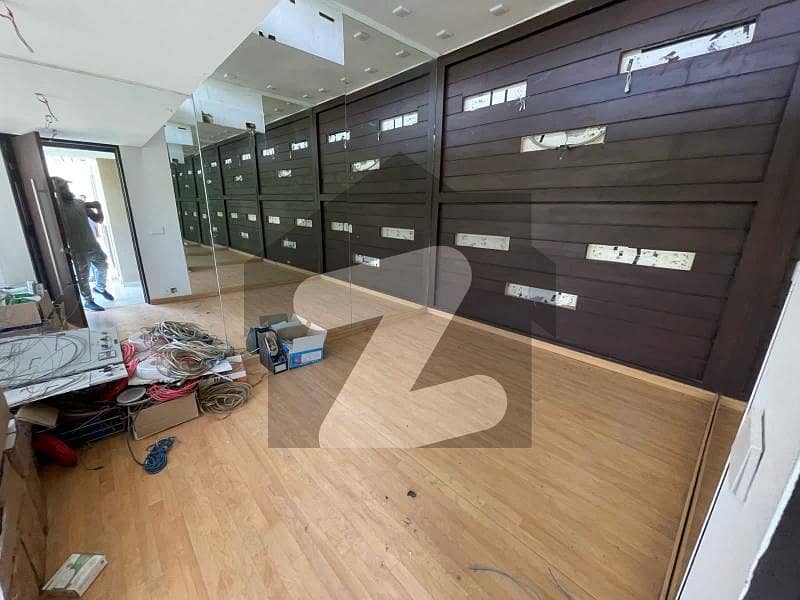 F-7 Markaz Floor For Rent F-7 Markaz Floor For Rent