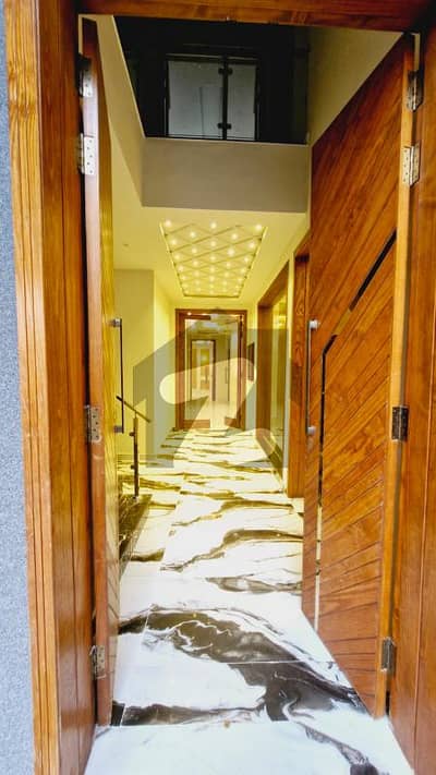 10 Marla Band New Luxury Non Furnished House For Sale in Bahria Town Lahore 10 Marla Band New Luxury Non Furnished House For Sale in Bahria Town Lahore