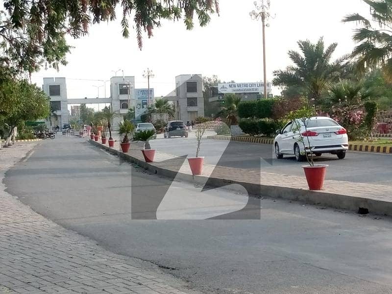 لاھور موٹروے سٹی لاہور میں 2 مرلہ کمرشل پلاٹ 24.0 لاکھ میں برائے فروخت۔ لاھور موٹروے سٹی لاہور میں 2 مرلہ کمرشل پلاٹ 24.0 لاکھ میں برائے فروخت۔