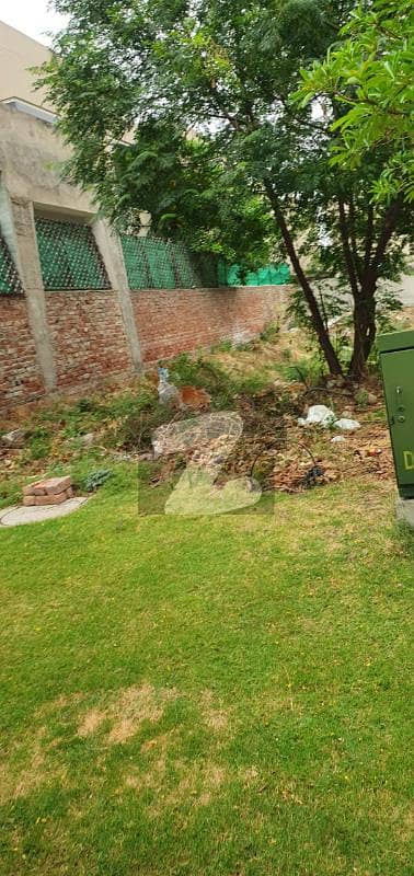 ڈی ایچ اے فیز 5 - بلاک بی فیز 5,ڈیفنس (ڈی ایچ اے),لاہور میں 10 مرلہ رہائشی پلاٹ 2.25 کروڑ میں برائے فروخت۔ ڈی ایچ اے فیز 5 - بلاک بی فیز 5,ڈیفنس (ڈی ایچ اے),لاہور میں 10 مرلہ رہائشی پلاٹ 2.25 کروڑ میں برائے فروخت۔