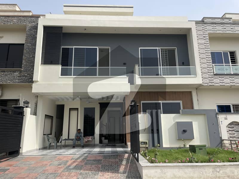 G 11 25x50 Vip House For Sale G 11 25x50 Vip House For Sale