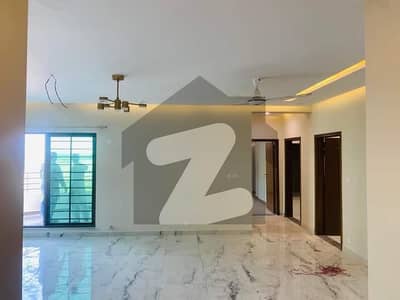 عسکری 10 - سیکٹر ایس عسکری 10,عسکری,لاہور میں 3 کمروں کا 10 مرلہ فلیٹ 1.25 لاکھ میں کرایہ پر دستیاب ہے۔