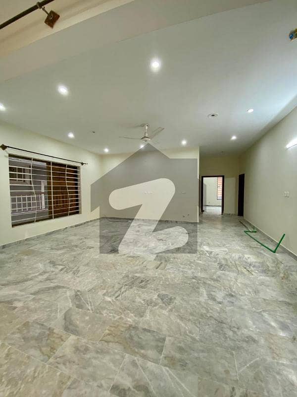 1 Kanal Brand New Portion For Rent 1 Kanal Brand New Portion For Rent