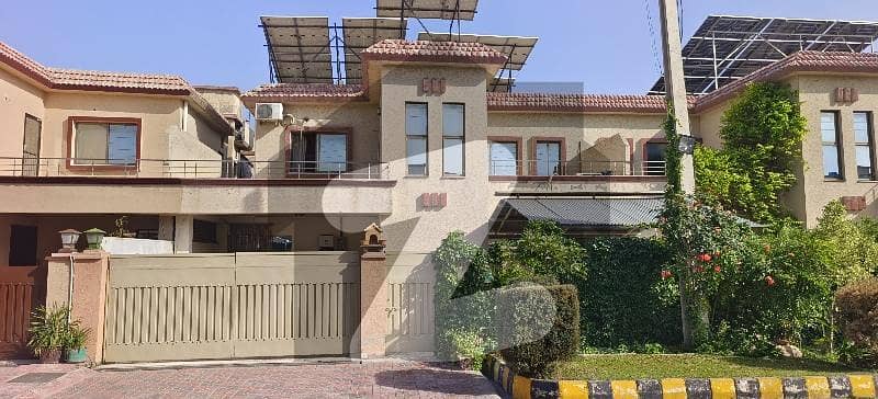 Askari 6 Ph#1 10 Marla House For Sale Askari 6 Ph#1 10 Marla House For Sale