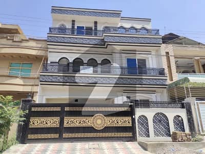 ائیرپورٹ ہاؤسنگ سوسائٹی راولپنڈی میں 6 کمروں کا 8 مرلہ مکان 3.35 کروڑ میں برائے فروخت۔