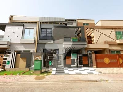 Highly-Desirable House Available In Bahria Town - Jinnah Block For Sale Highly-Desirable House Available In Bahria Town - Jinnah Block For Sale