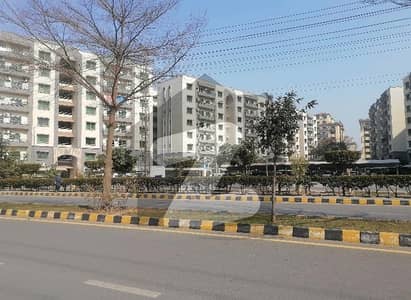 10 Marla Flat In Askari For rent At Good Location