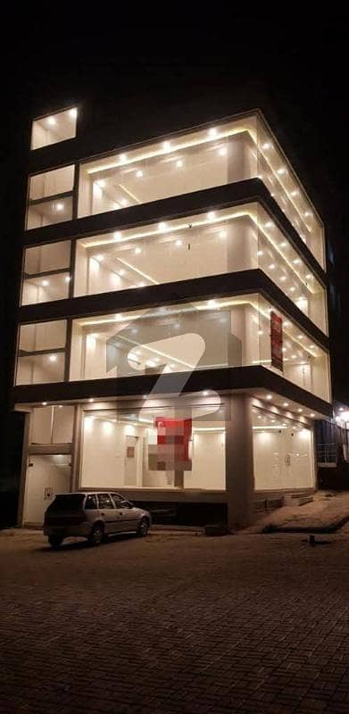 3000 SQ. FT (500 per SQ. FT) Brand New Building (Hall's) Available for rent in I-8 MARKAZ ISLAMABAD 3000 SQ. FT (500 per SQ. FT) Brand New Building (Hall's) Available for rent in I-8 MARKAZ ISLAMABAD