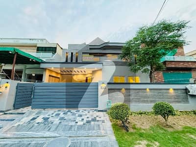 FULLY RENOVATED NEWLY BUILT HOUSE WITH 15KV SOLAR INSTALLED AVAILABLE FOR SALE ON URGENT BASIS DHA phase 4 AA FULLY RENOVATED NEWLY BUILT HOUSE WITH 15KV SOLAR INSTALLED AVAILABLE FOR SALE ON URGENT BASIS DHA phase 4 AA