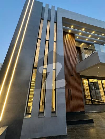 10 Marla Owner-Built House For Sale In Bahria Town Quaid Block Lahore 10 Marla Owner-Built House For Sale In Bahria Town Quaid Block Lahore