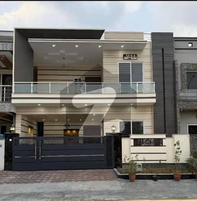 جناح گارڈنز فیز 1 جناح گارڈنز,ایف ای سی ایچ ایس,اسلام آباد میں 6 کمروں کا 8 مرلہ مکان 3.8 کروڑ میں برائے فروخت۔ جناح گارڈنز فیز 1 جناح گارڈنز,ایف ای سی ایچ ایس,اسلام آباد میں 6 کمروں کا 8 مرلہ مکان 3.8 کروڑ میں برائے فروخت۔