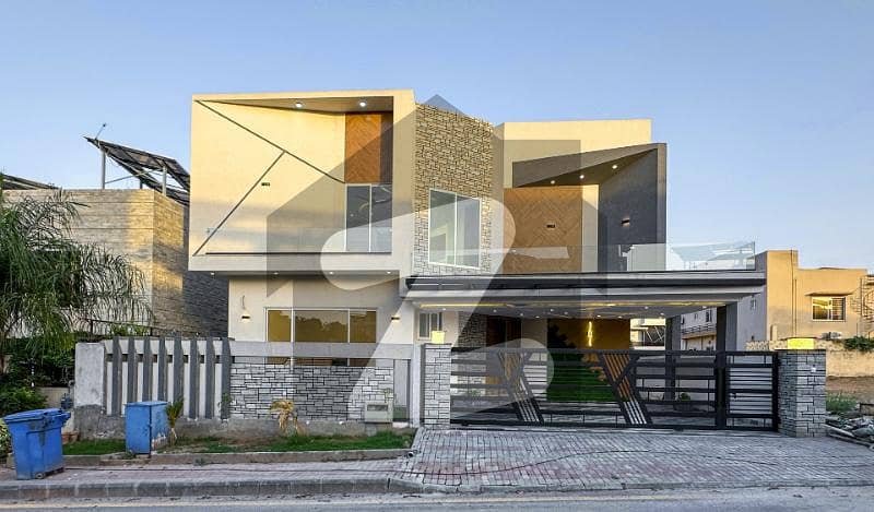 5 Bed Double Heighted Luxury House 5 Bed Double Heighted Luxury House