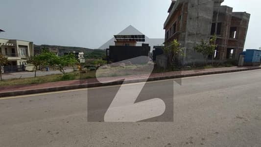 بحریہ انکلیو - سیکٹر پی بحریہ انکلیو,بحریہ ٹاؤن,اسلام آباد میں 10 مرلہ رہائشی پلاٹ 1.0 کروڑ میں برائے فروخت۔