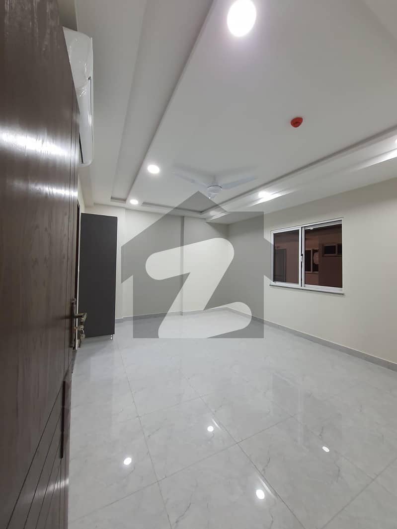 Royal Mall Flat Royal Mall Flat
