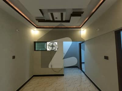 3 Bed DD 1st Floor West Open Flat Main Road Facing Johar Chowrangi 3 Bed DD 1st Floor West Open Flat Main Road Facing Johar Chowrangi