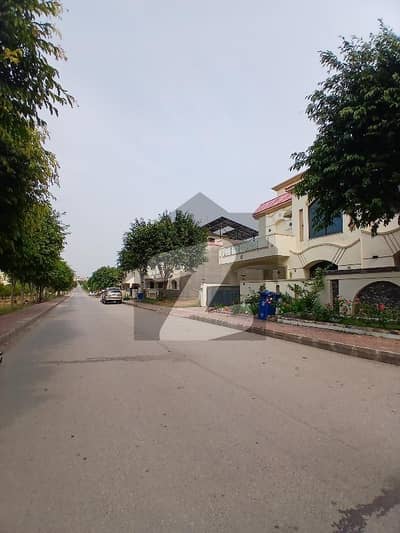 بحریہ انکلیو - سیکٹر سی 3 بحریہ انکلیو,بحریہ ٹاؤن,اسلام آباد میں 10 مرلہ رہائشی پلاٹ 1.75 کروڑ میں برائے فروخت۔