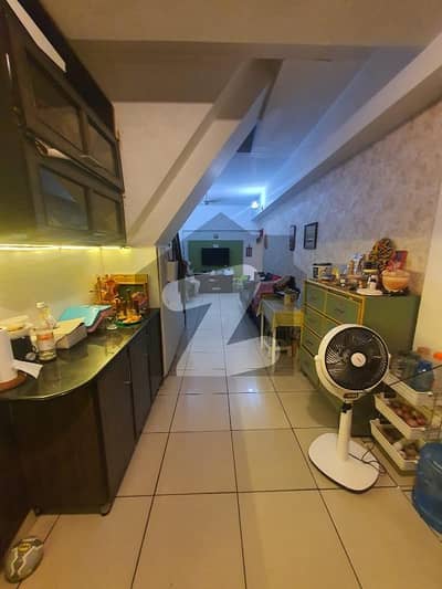 شہید ملت روڈ کراچی میں 3 کمروں کا 7 مرلہ فلیٹ 1.1 لاکھ میں کرایہ پر دستیاب ہے۔