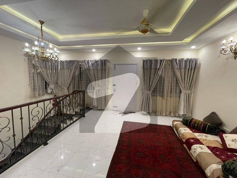 Prominently-Located 666 Square Yards House Available In F-7/2 Prominently-Located 666 Square Yards House Available In F-7/2