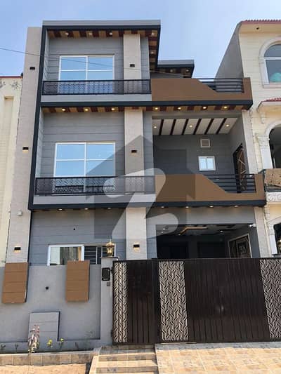 5 Marla Beautifully designed house For Sale And Direct Meeting With Owner In Park View City Lahore. 5 Marla Beautifully designed house For Sale And Direct Meeting With Owner In Park View City Lahore.