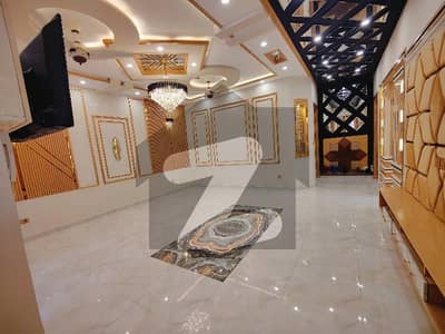 میڈیا ٹاؤن راولپنڈی میں 6 کمروں کا 10 مرلہ مکان 6.7 کروڑ میں برائے فروخت۔