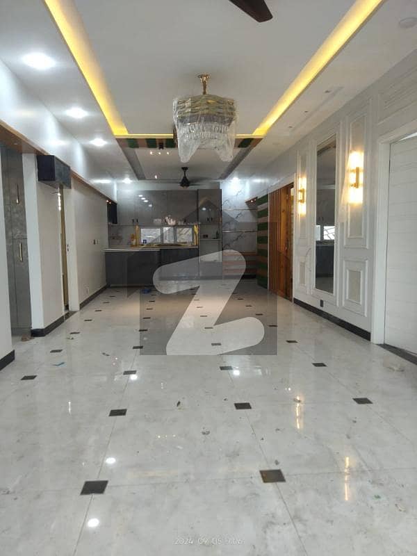 LUXURY 3 BED APARTMENT WITH TERRACE AVAILABLE FOR RENT IN CLIFTON LUXURY 3 BED APARTMENT WITH TERRACE AVAILABLE FOR RENT IN CLIFTON