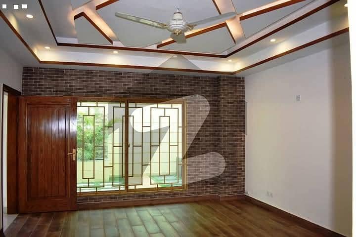 3 Bed Penthouse Available For Rent In Askari 11 3 Bed Penthouse Available For Rent In Askari 11