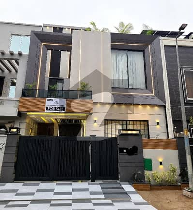 Auzber Consultant Present Luxury Lifestyle Living In Bahria Town Lahore Lahore 5 Marla Luxurious Modren Disgen House Available For Sale Auzber Consultant Present Luxury Lifestyle Living In Bahria Town Lahore Lahore 5 Marla Luxurious Modren Disgen House Available For Sale