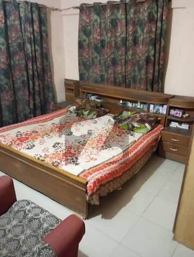یونیورسٹی روڈ کراچی میں 2 کمروں کا 4 مرلہ فلیٹ 65.0 لاکھ میں برائے فروخت۔