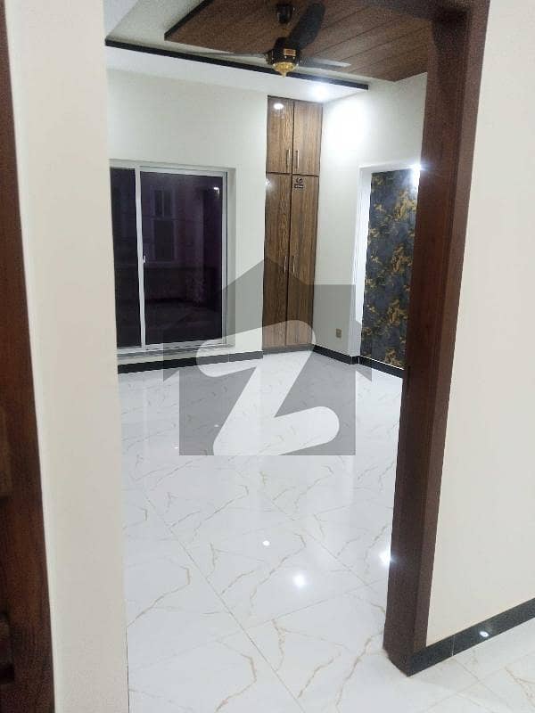 Spacious 5 Marla Upper Portion Available For Rent In Jeewan City Housing Scheme Spacious 5 Marla Upper Portion Available For Rent In Jeewan City Housing Scheme