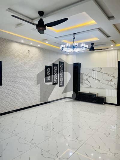 10 Marla Upper Portion Is Available For rent In Bahria Town Phase 7 10 Marla Upper Portion Is Available For rent In Bahria Town Phase 7