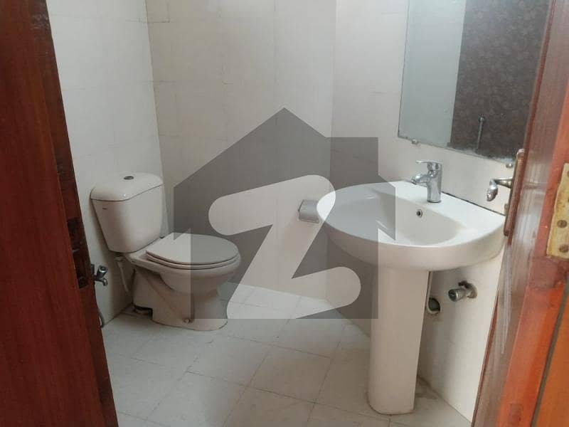 3 beds & 3 baths DD tv lounge & kitchen 3 beds & 3 baths DD tv lounge & kitchen