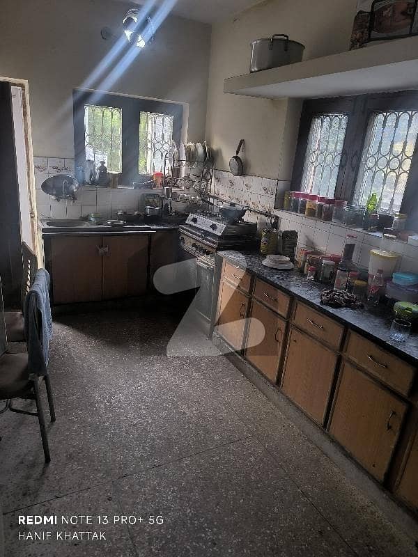 3 beds & 2 baths tv lounge & kitchen 3 beds & 2 baths tv lounge & kitchen