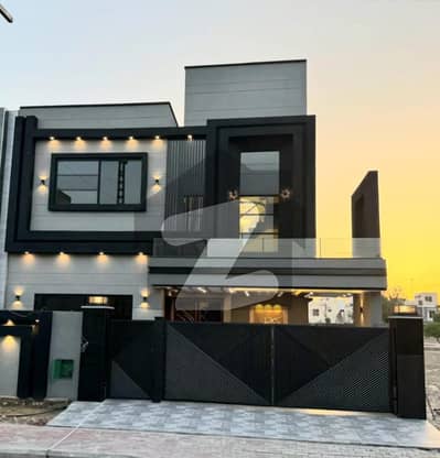 10 Marla House For Sale In Chambelli Block LDA Approved Nearby School, Mosque, Medical Store And All Commercial 10 Marla House For Sale In Chambelli Block LDA Approved Nearby School, Mosque, Medical Store And All Commercial