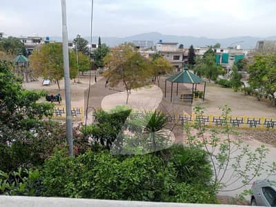 جی