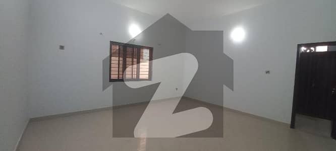 گلشنِ اقبال - بلاک 4 گلشنِ اقبال,گلشنِ اقبال ٹاؤن,کراچی میں 8 کمروں کا 1 کنال مکان 12.95 کروڑ میں برائے فروخت۔ گلشنِ اقبال - بلاک 4 گلشنِ اقبال,گلشنِ اقبال ٹاؤن,کراچی میں 8 کمروں کا 1 کنال مکان 12.95 کروڑ میں برائے فروخت۔