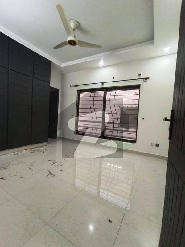 3 Bed Brand New Flat For Rent 3 Bed Brand New Flat For Rent