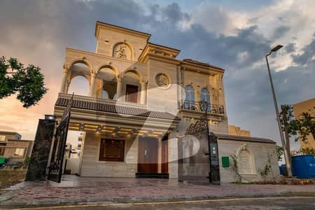 LUXURIOUS LIVING 10 MARLA HOUSE FOR SALE CENTRAL BLOCK 120FT ROAD WITH REAL PICTURE MORE DETAILS CONTACT ME LUXURIOUS LIVING 10 MARLA HOUSE FOR SALE CENTRAL BLOCK 120FT ROAD WITH REAL PICTURE MORE DETAILS CONTACT ME