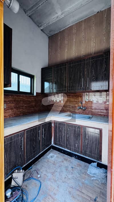 SINGLE STORY 5 MARLA CORNER HOUSE FOR SALE PECHS 0KM FROM MUMTAZ CITY