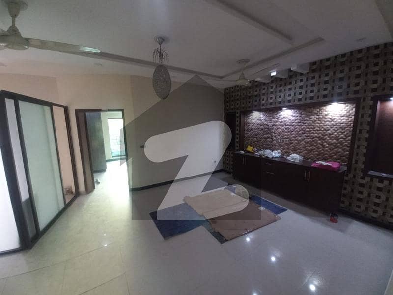 10 Marla House For Rent Available In Tare Gardens Housing Society Lahore Bijli Pani Gas Available 10 Marla House For Rent Available In Tare Gardens Housing Society Lahore Bijli Pani Gas Available