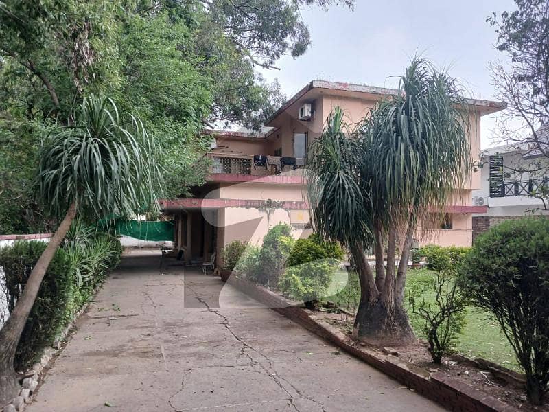 1200 sq ft houses for sale on Embassy road G-6/4, Islamabad 1200 sq ft houses for sale on Embassy road G-6/4, Islamabad
