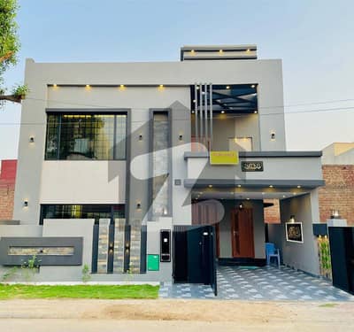بحریہ ٹاؤن سیکٹر سی بحریہ ٹاؤن,لاہور میں 4 کمروں کا 8 مرلہ مکان 3.2 کروڑ میں برائے فروخت۔ بحریہ ٹاؤن سیکٹر سی بحریہ ٹاؤن,لاہور میں 4 کمروں کا 8 مرلہ مکان 3.2 کروڑ میں برائے فروخت۔