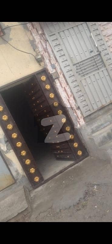 الیاس کالونی گوجرانوالہ میں 1 کمرے کا 2 مرلہ مکان 28.0 لاکھ میں برائے فروخت۔ الیاس کالونی گوجرانوالہ میں 1 کمرے کا 2 مرلہ مکان 28.0 لاکھ میں برائے فروخت۔