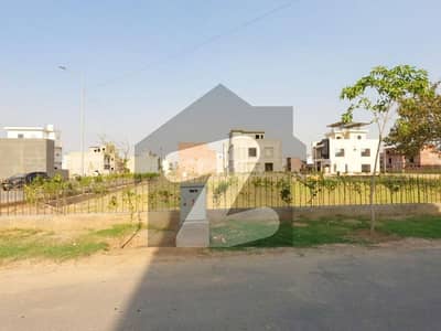 Prime Location 10 Marla Plot For Sale In Tulip Overseas Block, Park View City Lahore Prime Location 10 Marla Plot For Sale In Tulip Overseas Block, Park View City Lahore