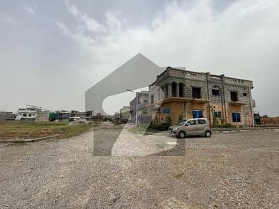 T&T F. 17 40*80 PLOT FOR SALE POSSESSIONABLE ON GOOD LOCATION FIRST COME FIRST AVAIL THIS OPERTUINTY