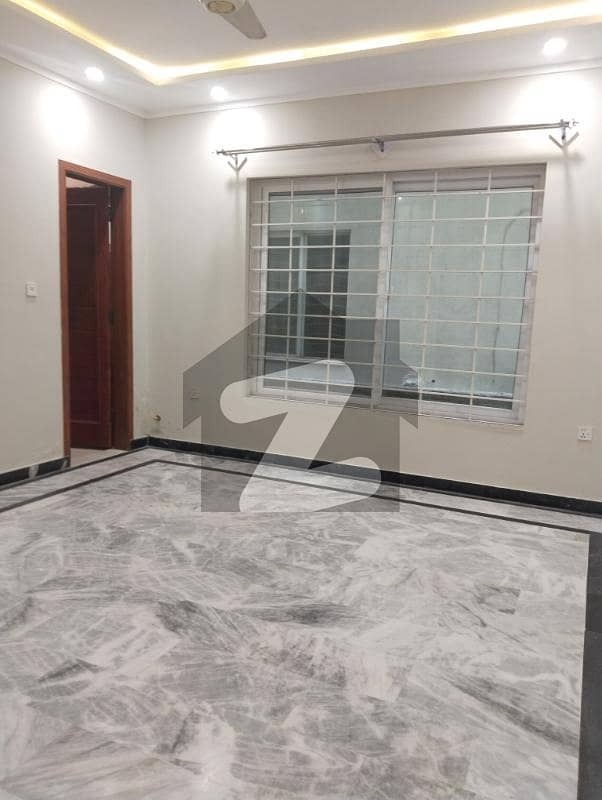 GROUND PORTION FOR RENT IN E-11 GROUND PORTION FOR RENT IN E-11