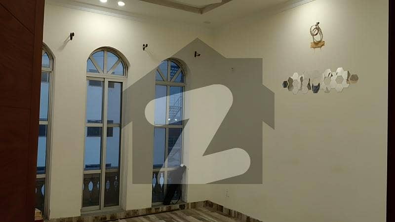 10 MARLA UPPER PORTION FOR RENT 10 MARLA UPPER PORTION FOR RENT