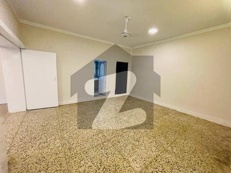 F6 500SQY HOUSE 4BEDS TERRACE SERV. QTR BEST LOCATION REASONABLE RENT F6 500SQY HOUSE 4BEDS TERRACE SERV. QTR BEST LOCATION REASONABLE RENT